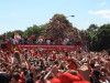 Pics of the Chicago Blackhawk players and coaches on the floats….