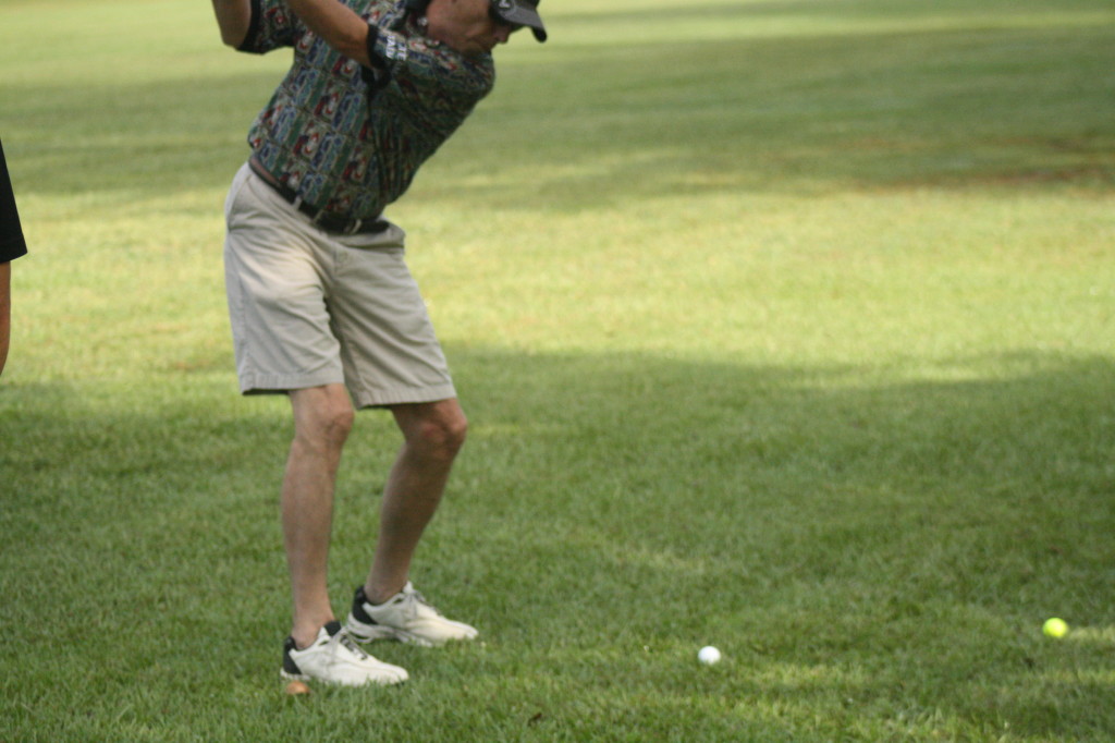 jeff swinging a way.