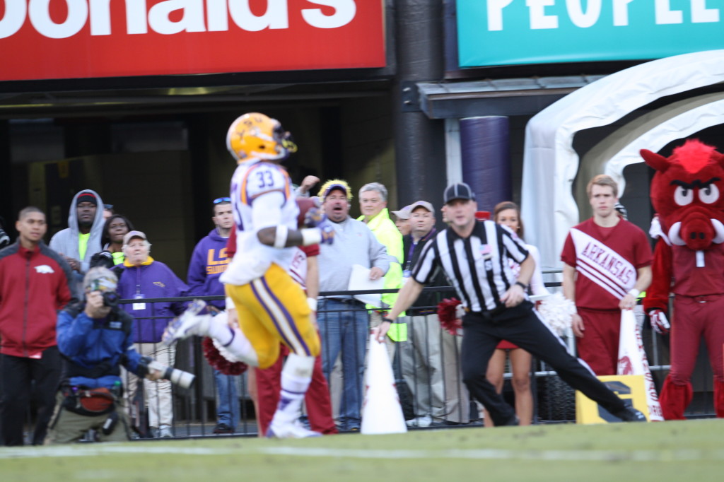 LSU RB Hill into the endzone.