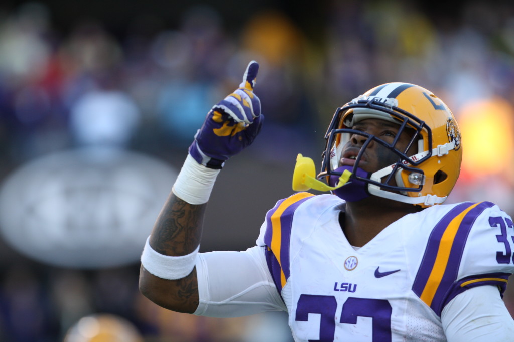 RB Hill celebrates his TD pointing to the sky.