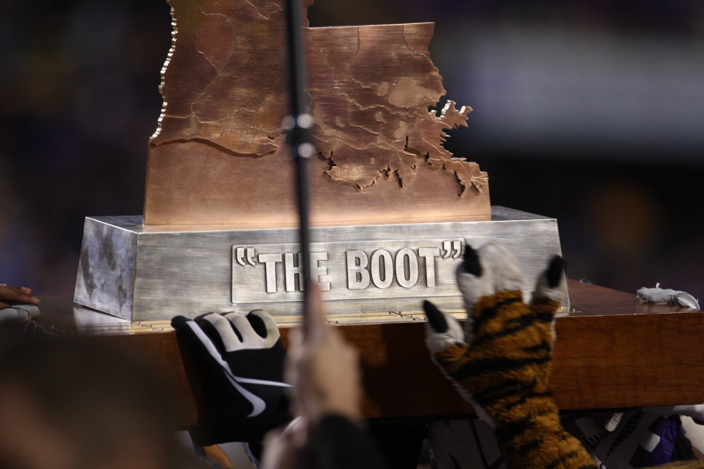 LSU wins the Boot, and Mike the Tiger is on the scene.