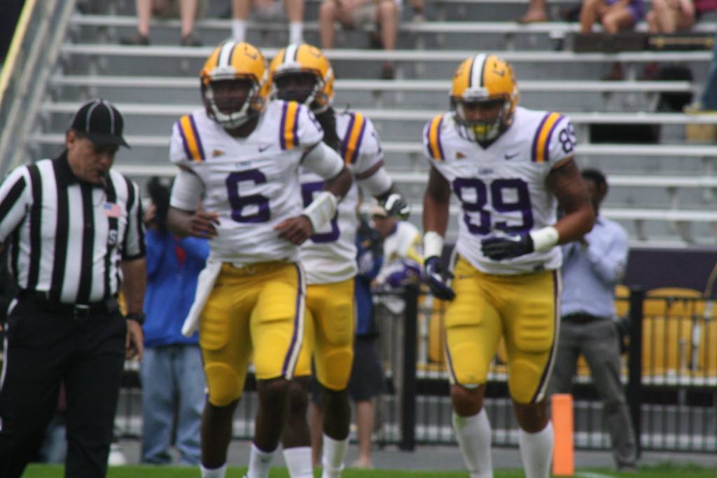 Harris celebrates with Smith after he ran for a td.