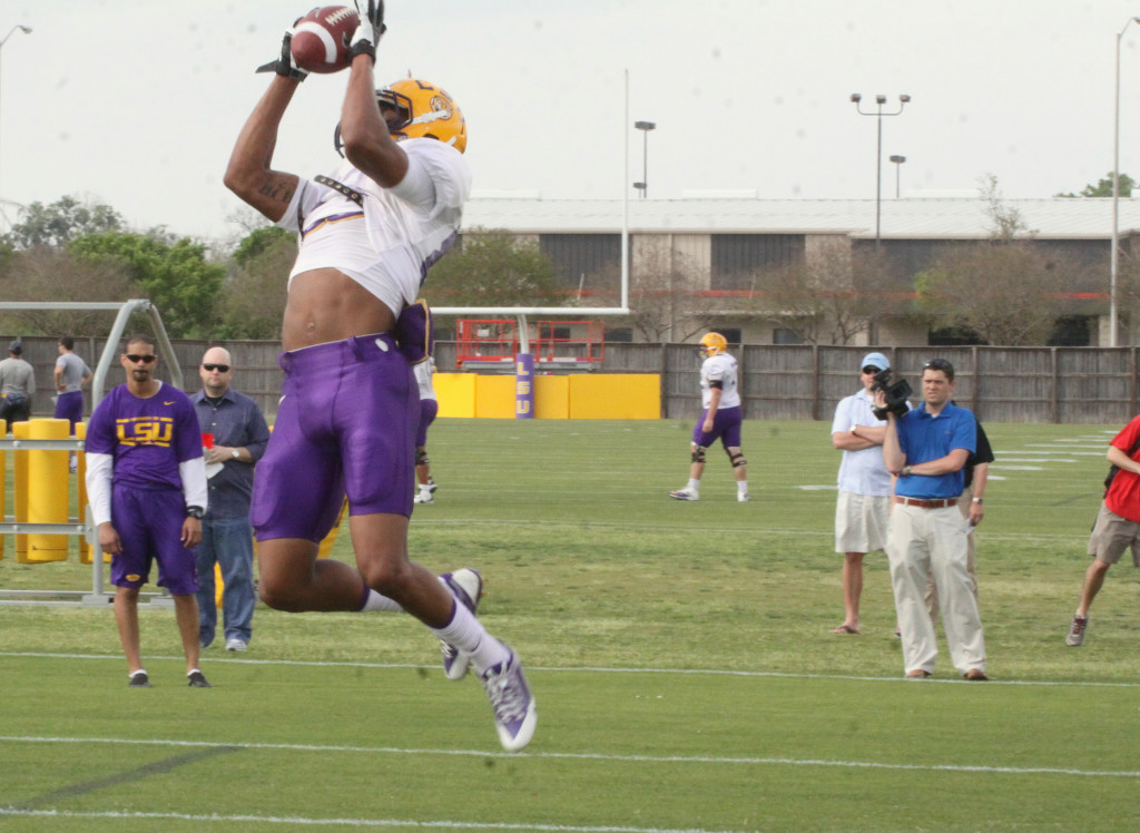 Travin makes a good catch.