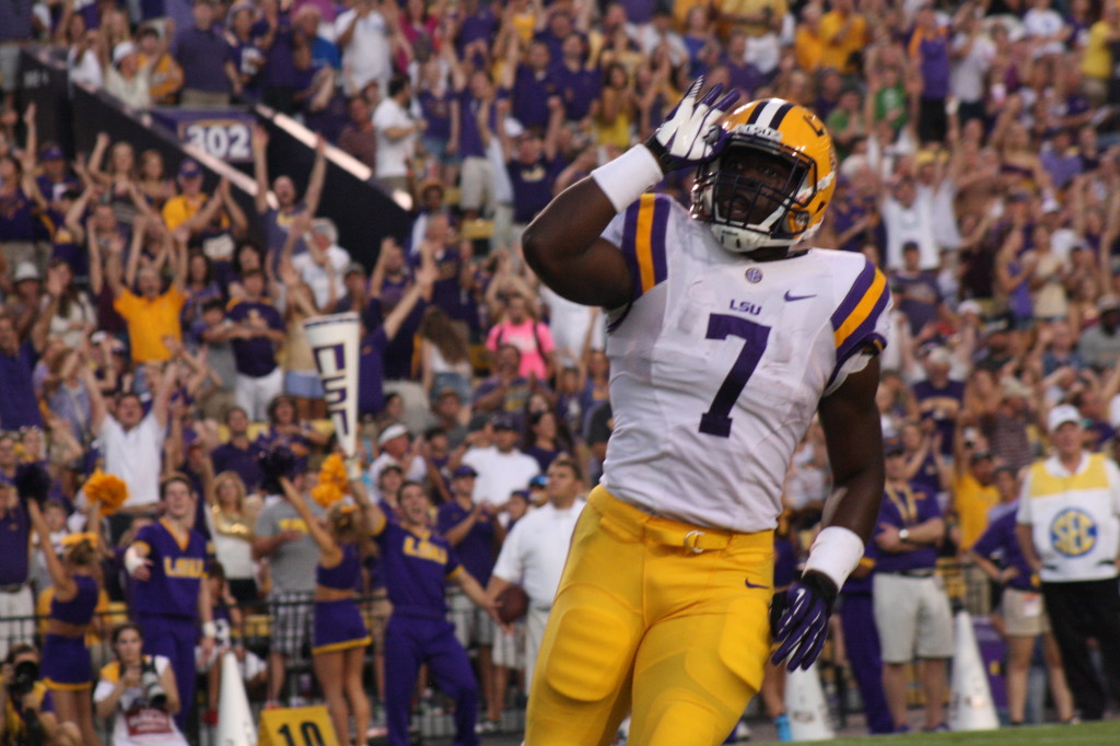RB Fournette scores and is asking Tiger Stadium let me hear it......   