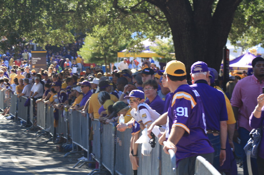 LSU Fans waiting for the Tigers to walk to the stadium.