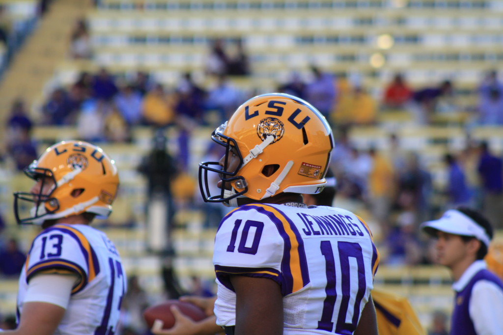 LSU qb Jennings warming before the Ole Miss and LSU game, what a classic.