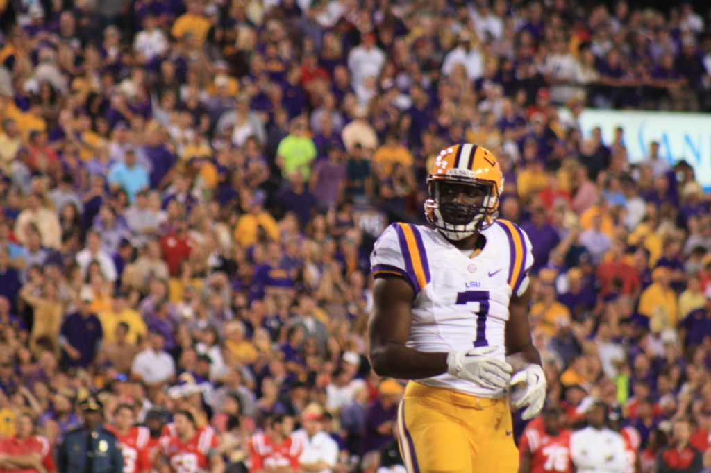 LSU Fournette dismayed over the call by the refs, a inverted whistle.... 
