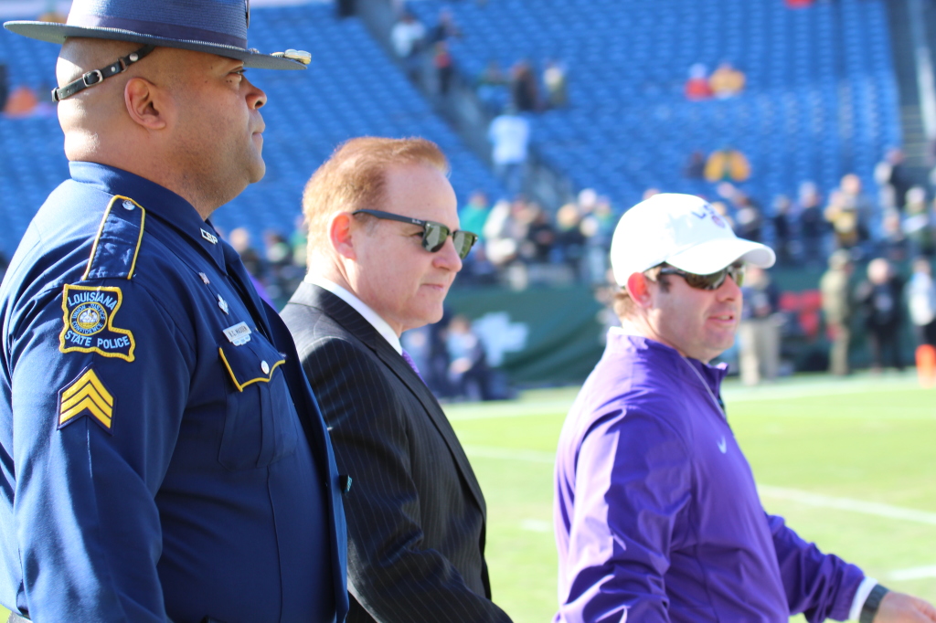 Coach Les MIles  getting ready for the Music City Bowl.