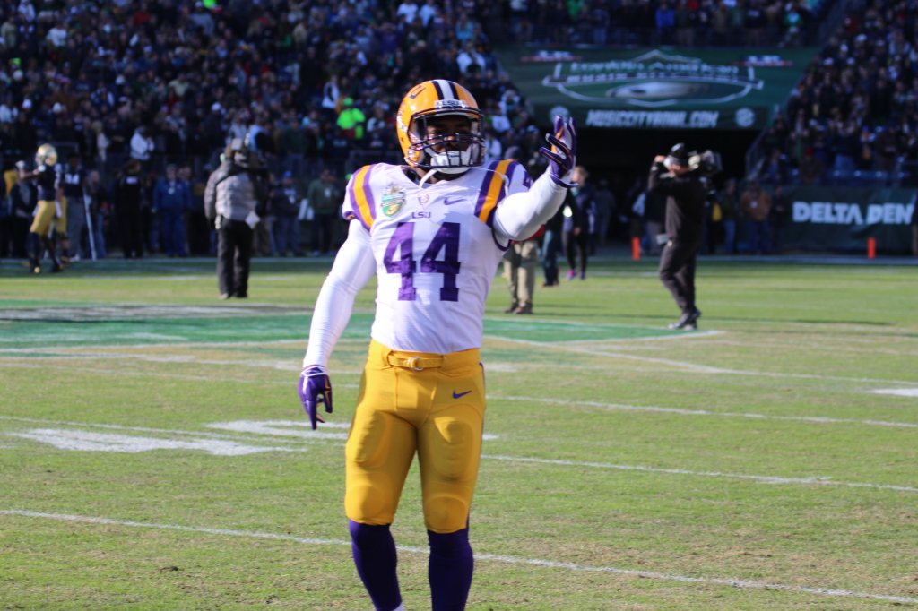 LSU Tre' Sullivan  get pumped up before the game.