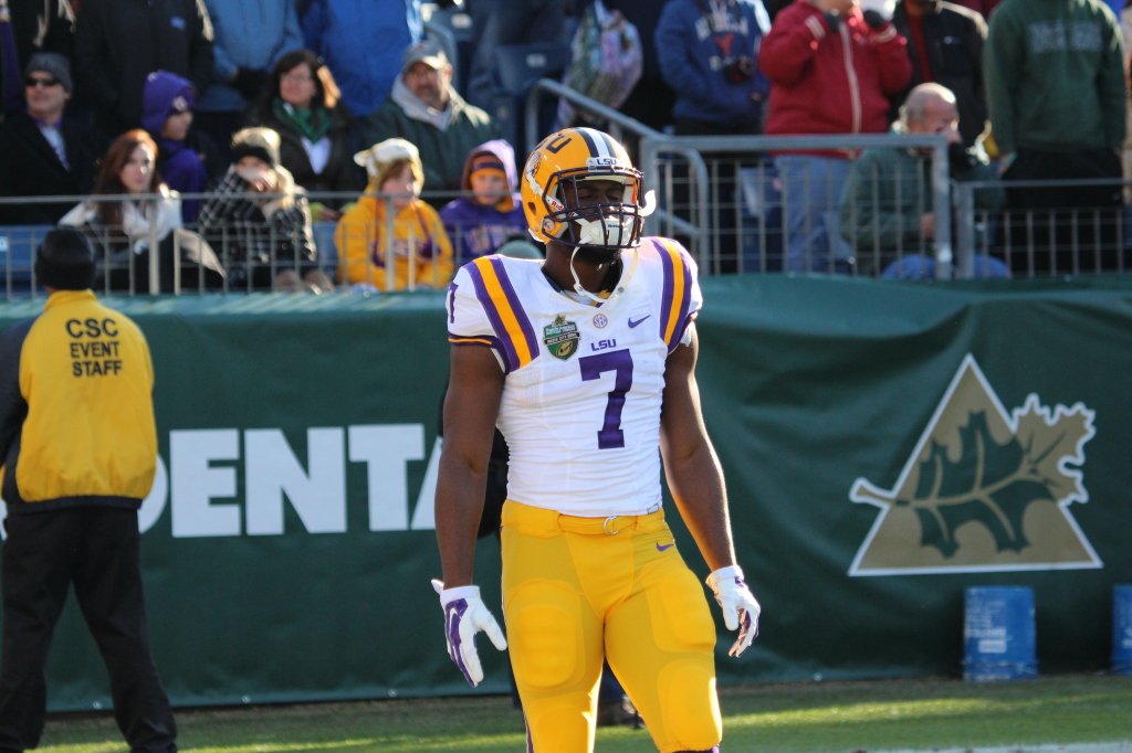LSU Fournette waiting to receive the kickoff, which Fournette return a kickoff for 100 yards in the Music City Bowl against Notre Dame. 