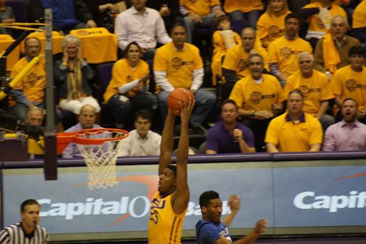 LSU Jordan Mickey goes up for a dunk against Kentucky.