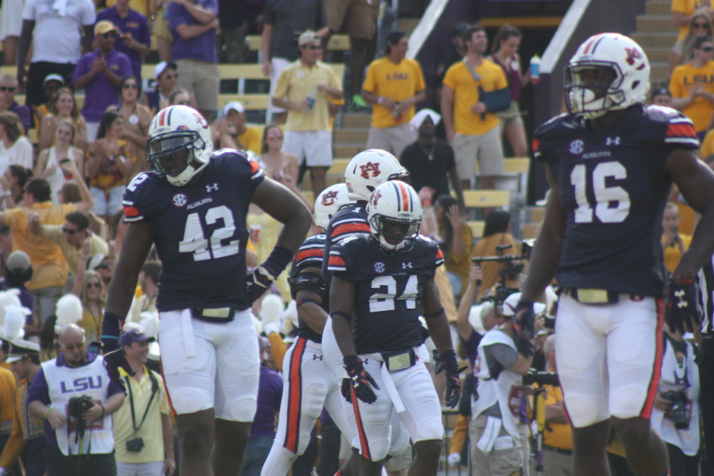 Auburn defense in dismay being down 21-0.