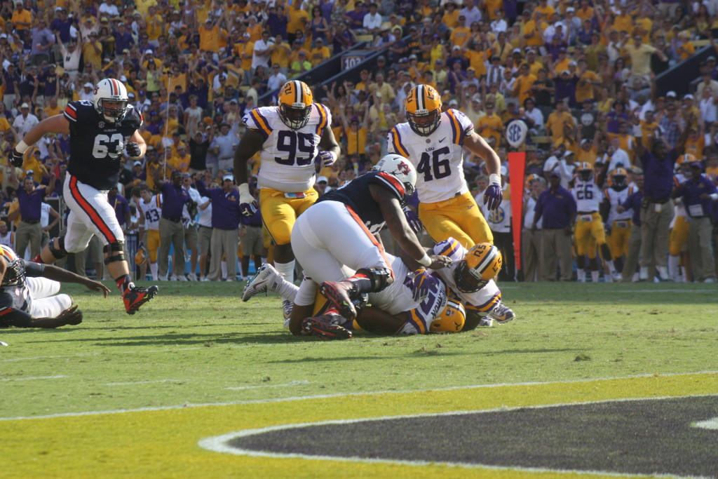 LSU Herron recovers the ball.